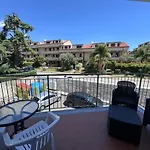 Blu Mare Di Frank A Montauro *