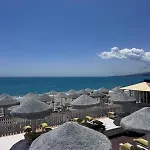 Blu Mare Di Frank A Montauro *