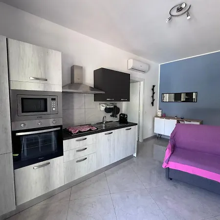 Blu Mare Di Frank A Montauro Calalunga-Pietragrande